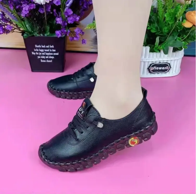 【全臺熱賣】新款時尚百搭軟底牛皮休閒鞋 優質牛皮 透氣舒適 排汗舒爽 行走不累腳！